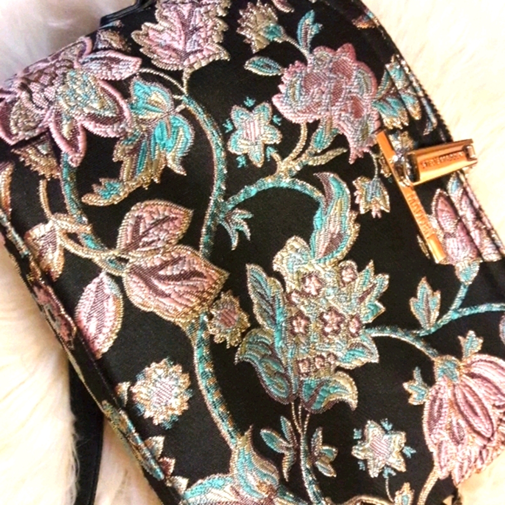 NWT Steve Madden Blue BMarylin Crossbody Purse - Picture 8 of 11